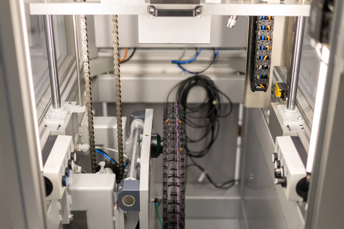 Schwalbe pinch flat testing